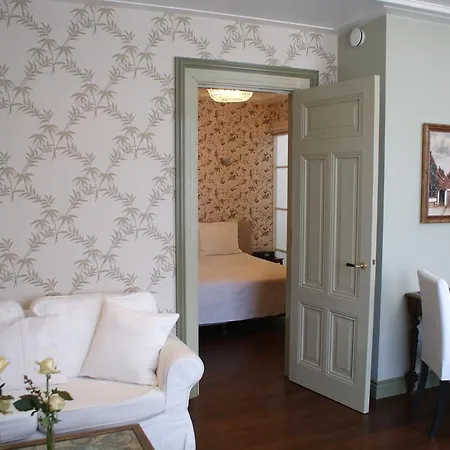 Hotel Museum 4*